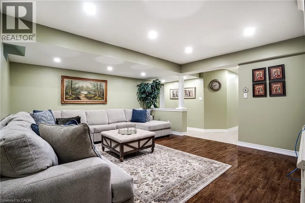 575 STONEHENGE Drive