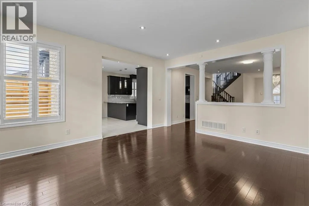 425 RIDEAU RIVER Street