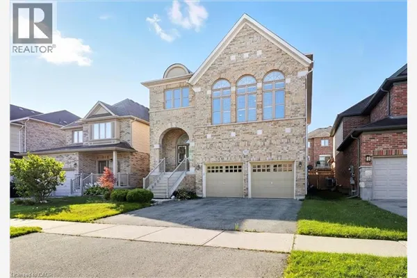 425 RIDEAU RIVER Street