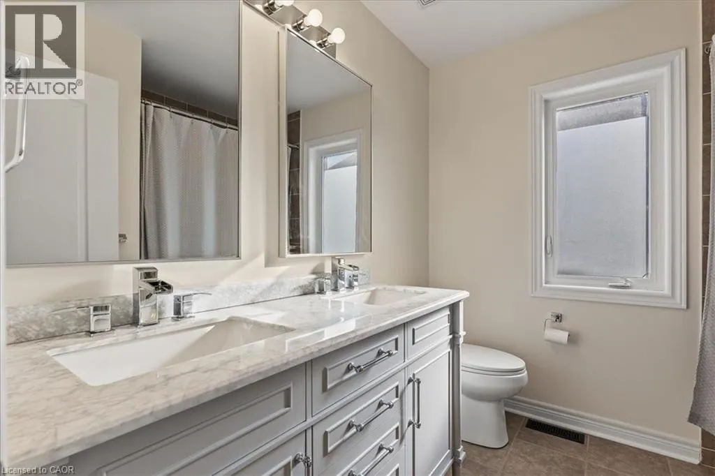 425 RIDEAU RIVER Street