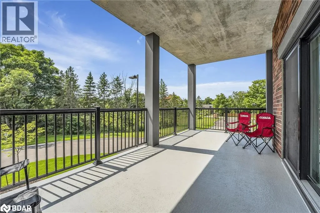 121 MARY Street Unit# 211, #211