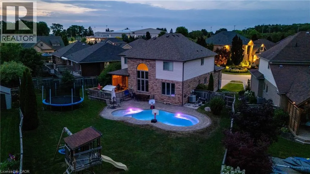 10 WESTVIEW Court