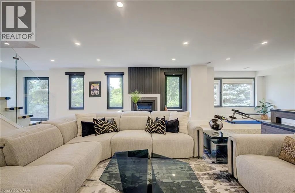118 RIVER RUN Road