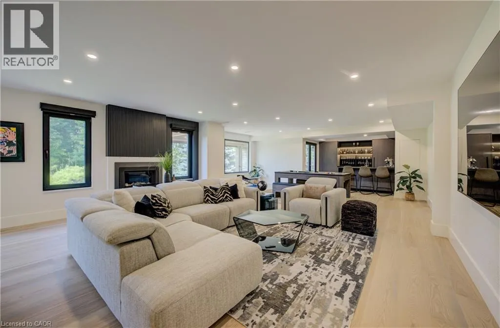 118 RIVER RUN Road