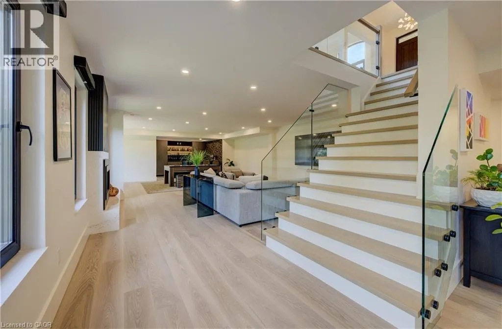 118 RIVER RUN Road