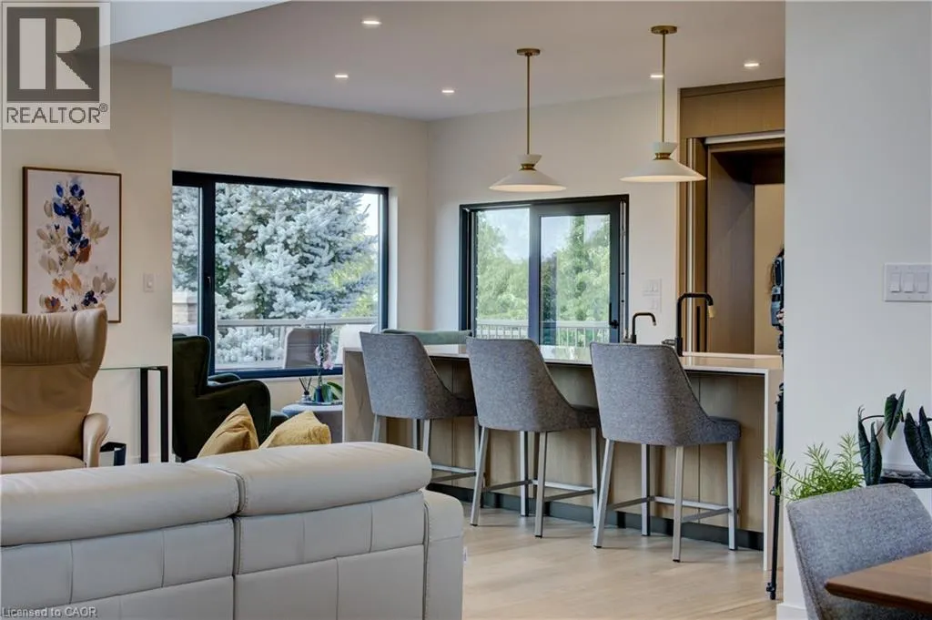 118 RIVER RUN Road