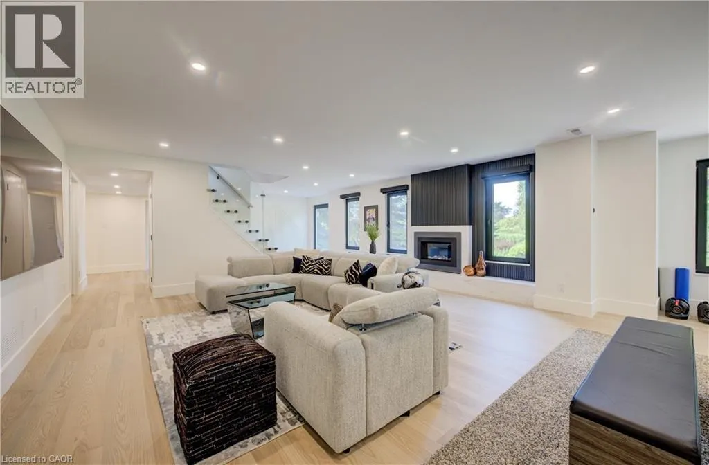 118 RIVER RUN Road