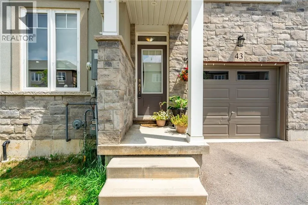 120 VINEBERG Drive Unit# 43, #43