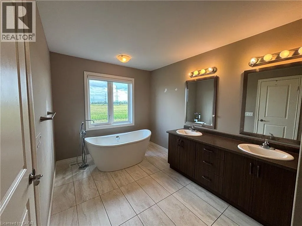 120 VINEBERG Drive Unit# 43, #43