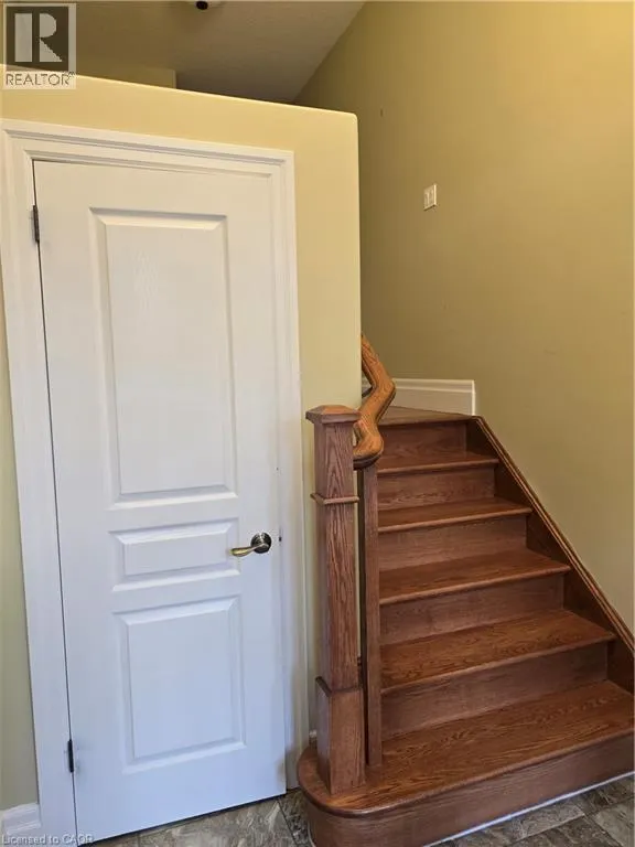 138 OAK PARK Drive