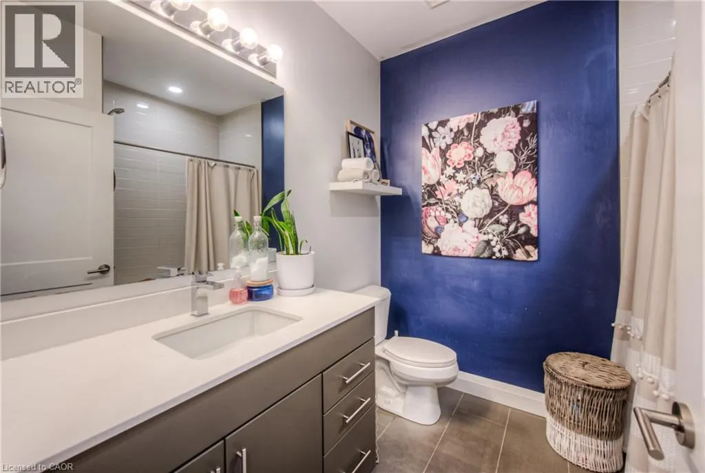 399 QUEEN Street S Unit# 418, #418