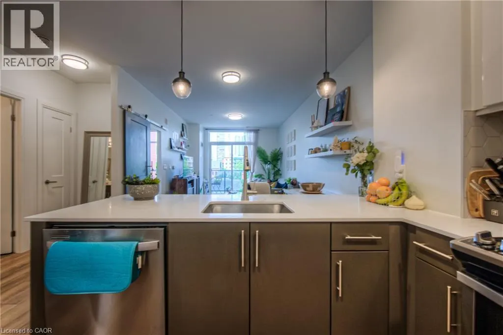 399 QUEEN Street S Unit# 418, #418