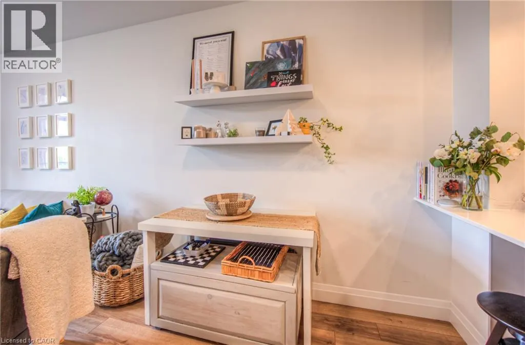 399 QUEEN Street S Unit# 418, #418