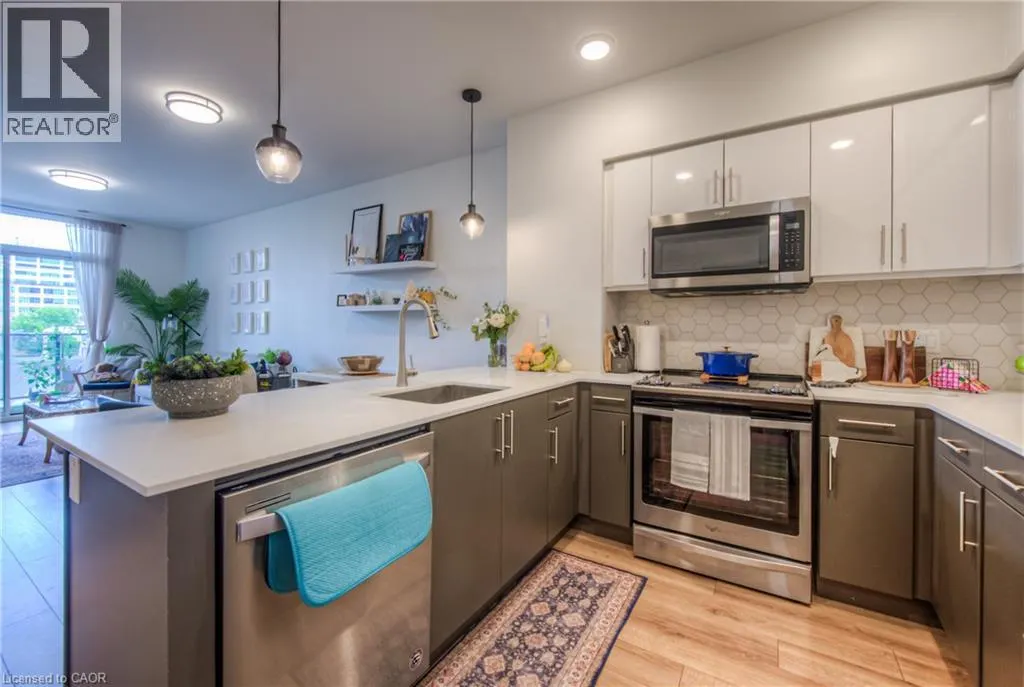 399 QUEEN Street S Unit# 418, #418