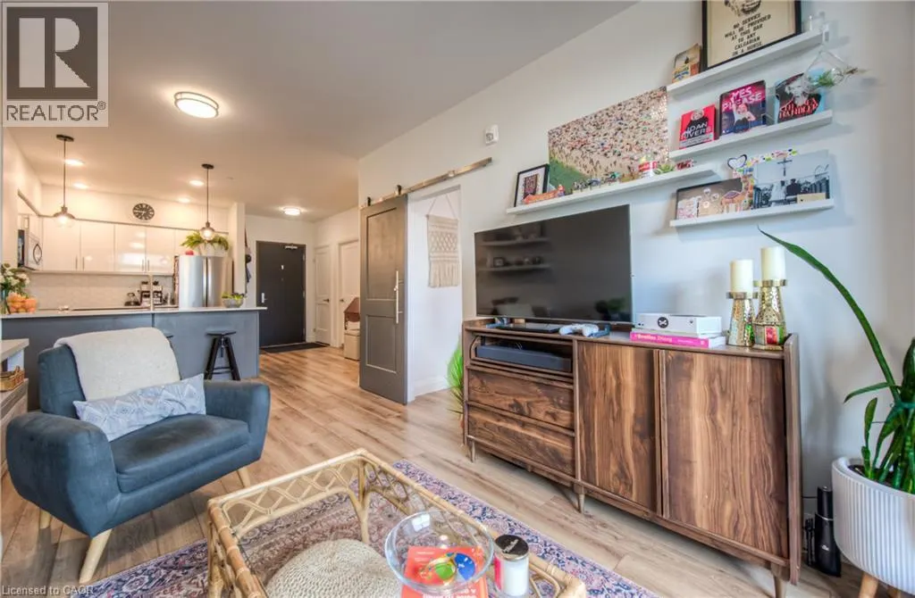 399 QUEEN Street S Unit# 418, #418