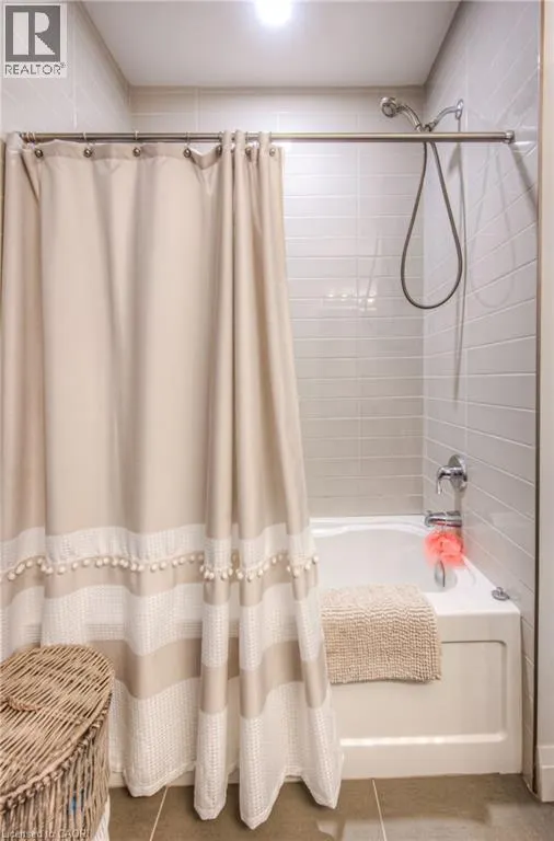 399 QUEEN Street S Unit# 418, #418