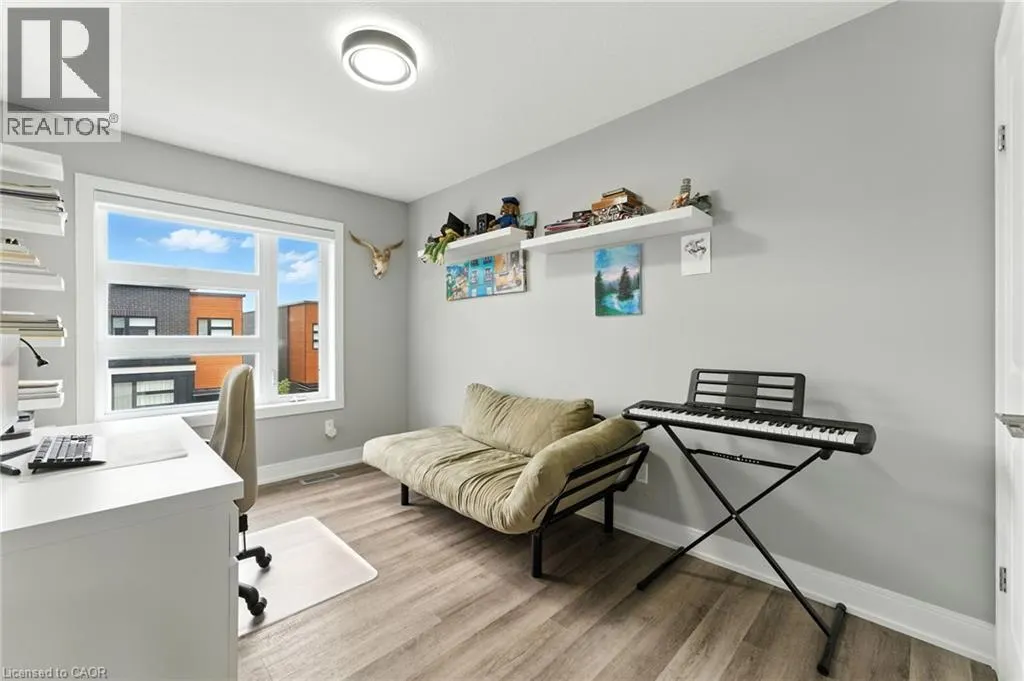 60 ARKELL Road Unit# 33, #33