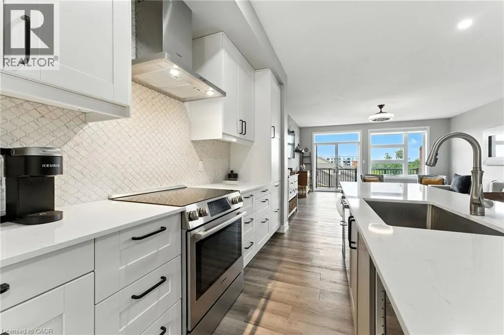 60 ARKELL Road Unit# 33, #33