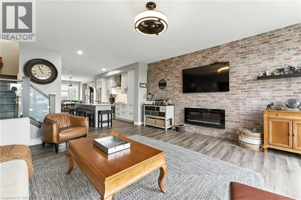 60 ARKELL Road Unit# 33, #33