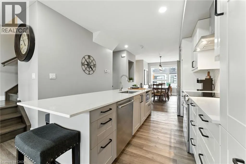 60 ARKELL Road Unit# 33, #33