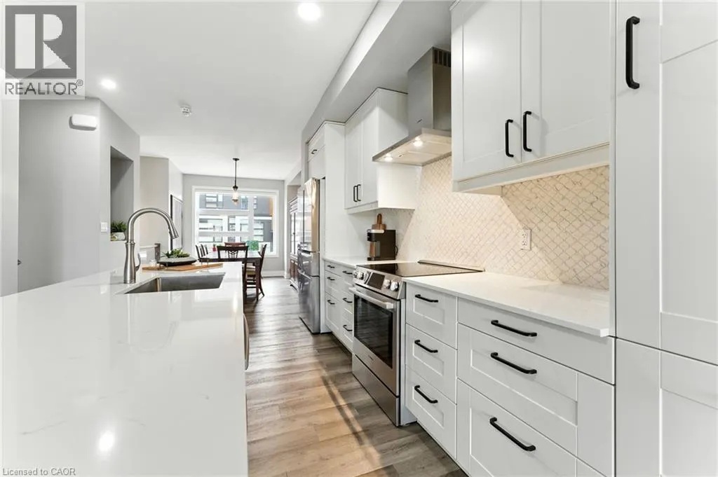 60 ARKELL Road Unit# 33, #33