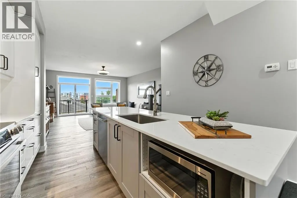 60 ARKELL Road Unit# 33, #33