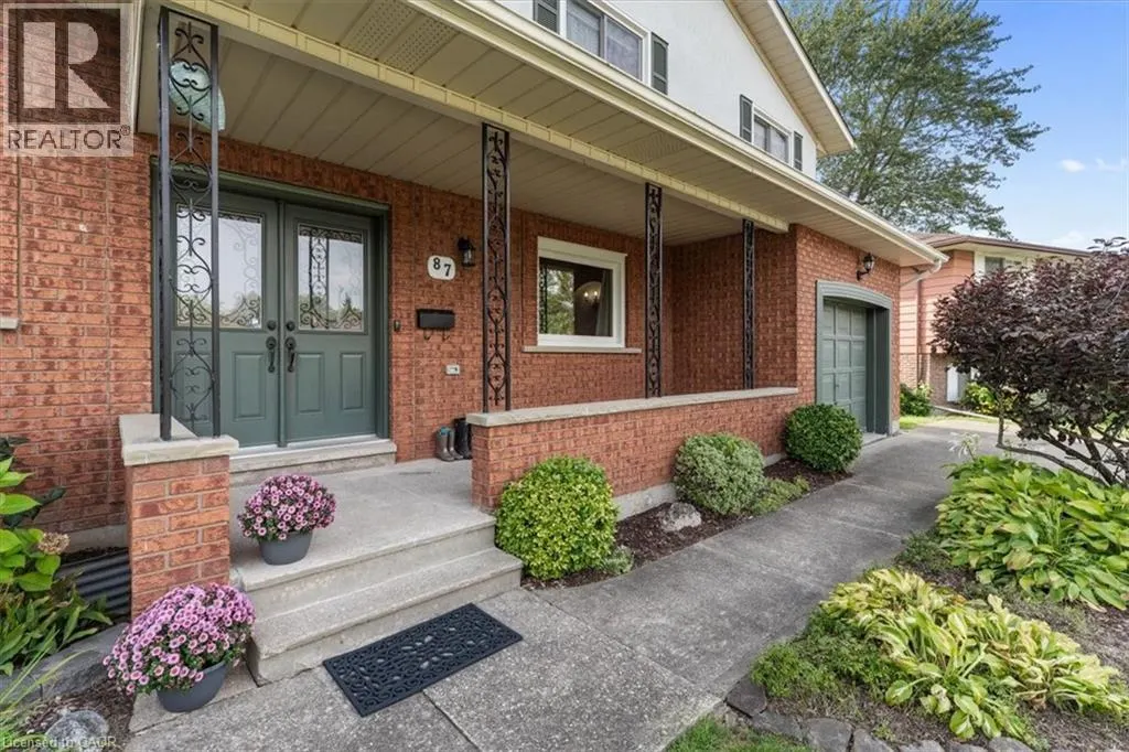 87 LOYALIST Drive