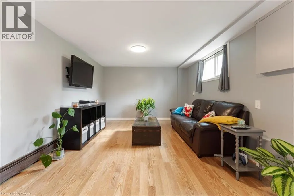 87 LOYALIST Drive