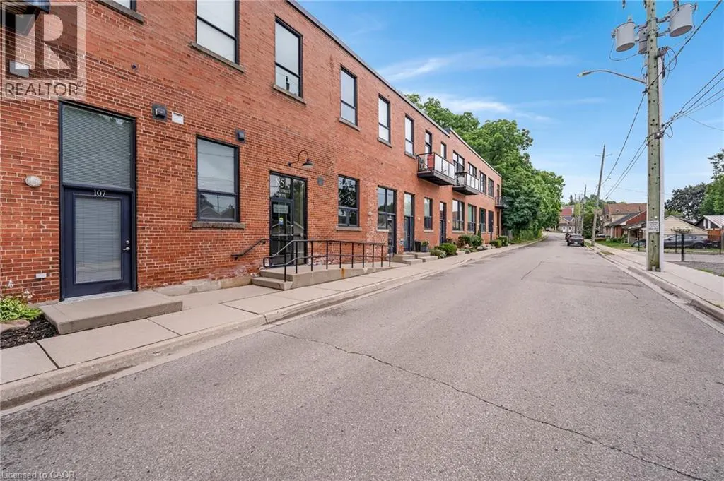 85 SPRUCE Street Unit# 206, #206