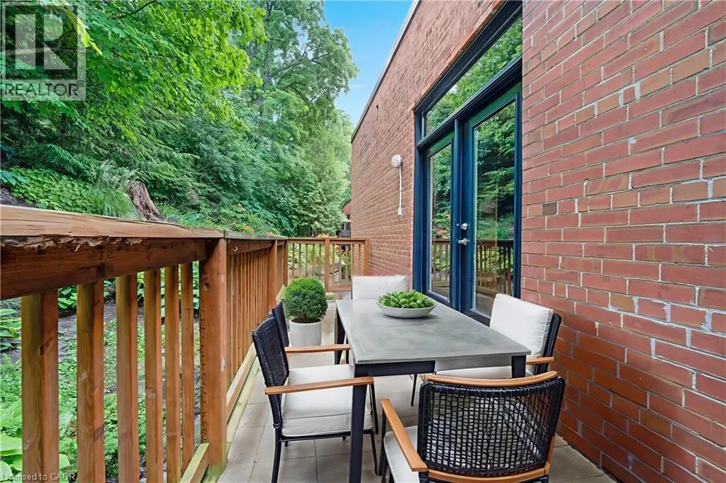 85 SPRUCE Street Unit# 206, #206