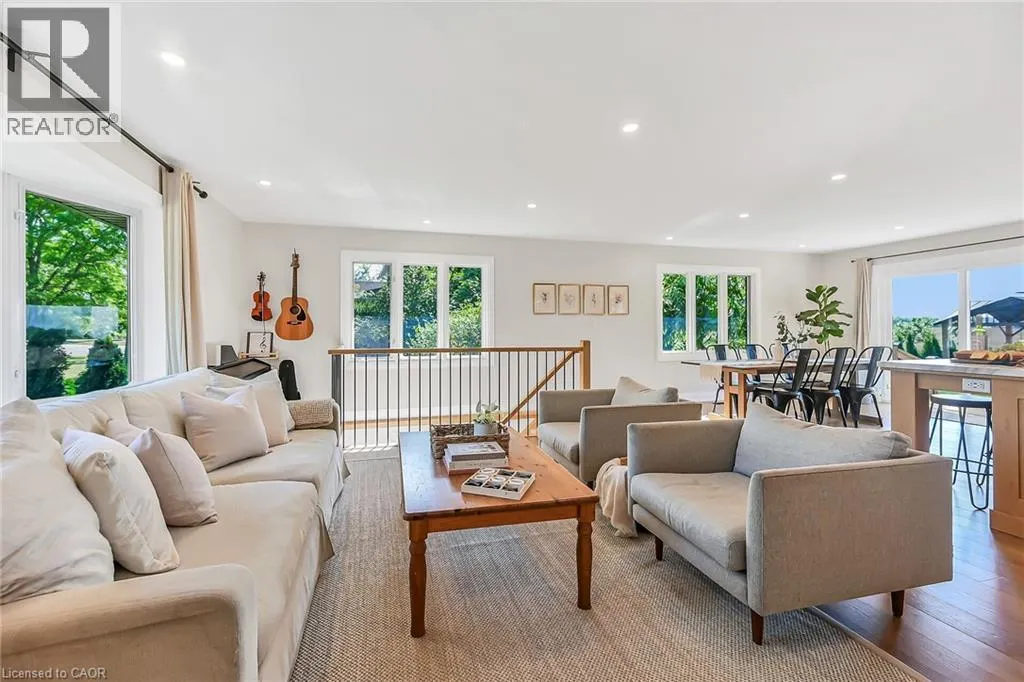 2121 GOLF CLUB Road