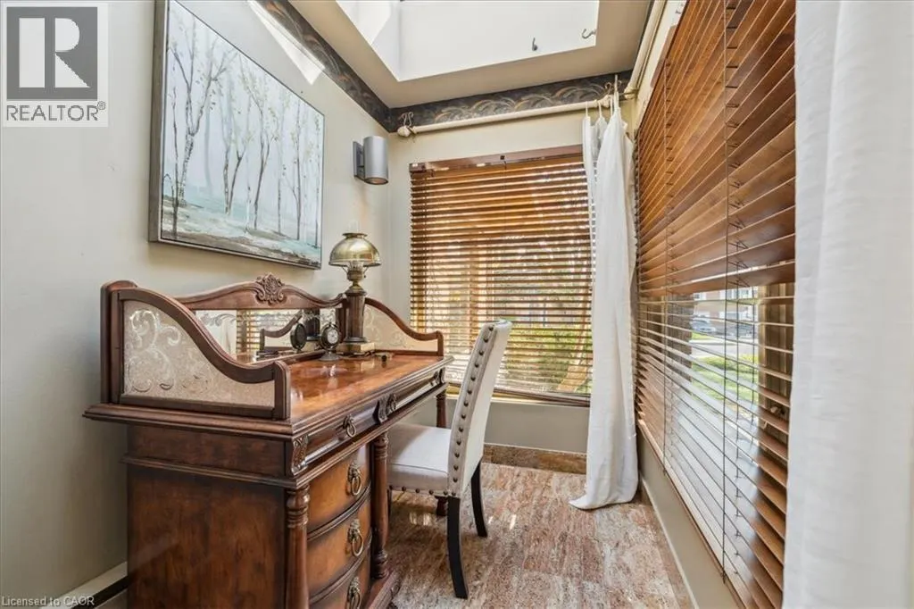 7 LAKEGATE Drive