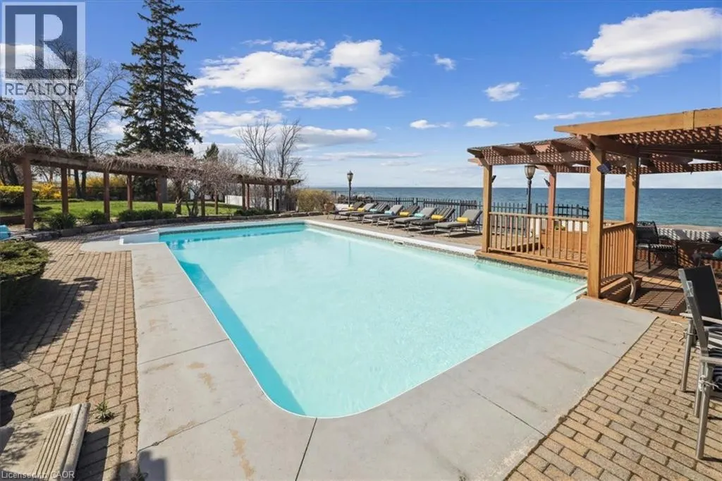 7 LAKEGATE Drive