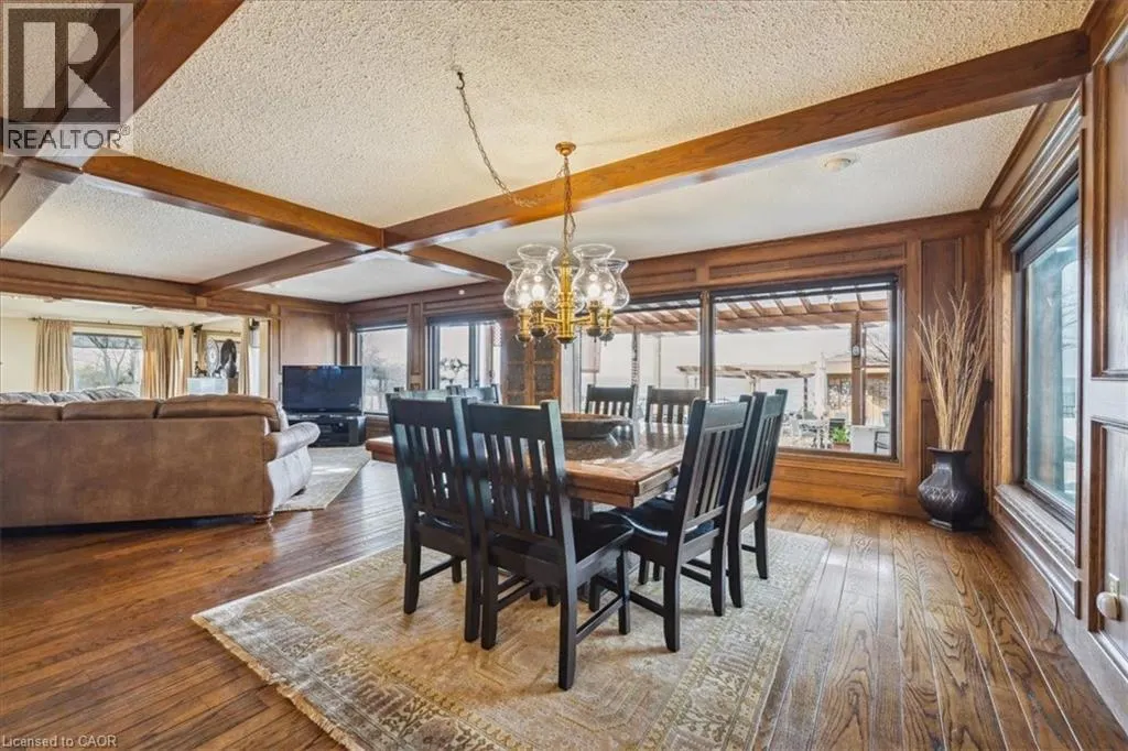 7 LAKEGATE Drive