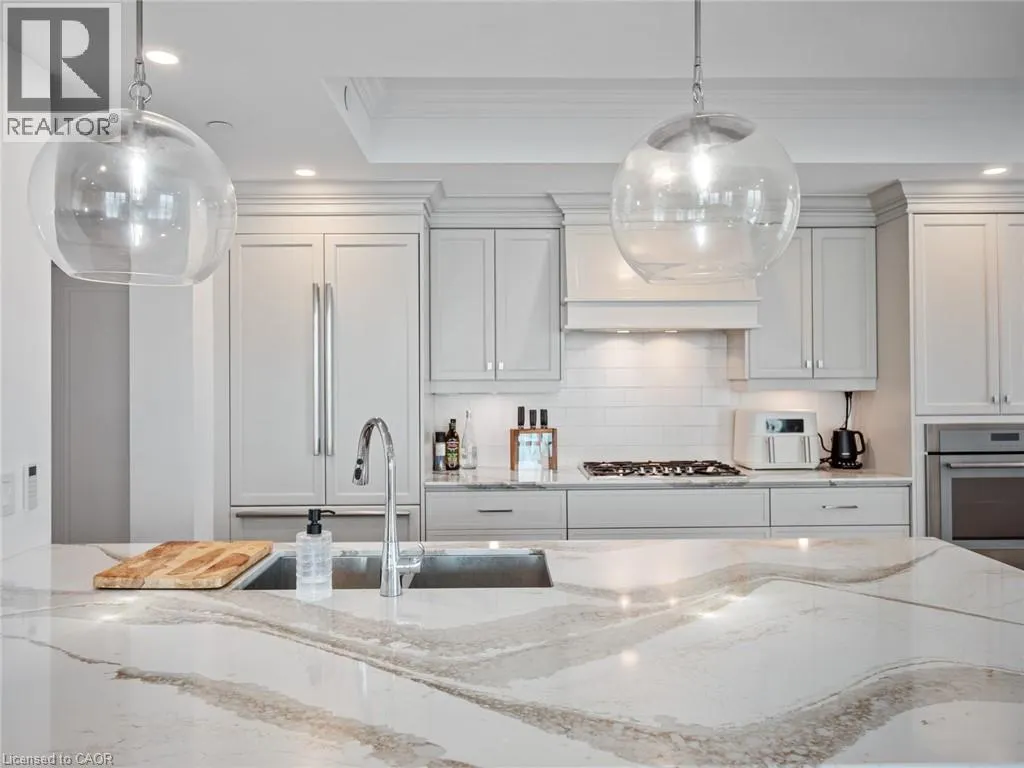 2060 LAKESHORE ROAD Unit# 1504, #1504
