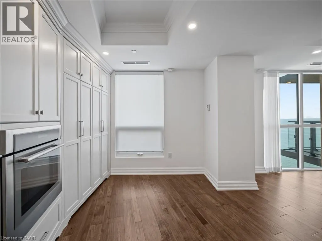 2060 LAKESHORE ROAD Unit# 1504, #1504