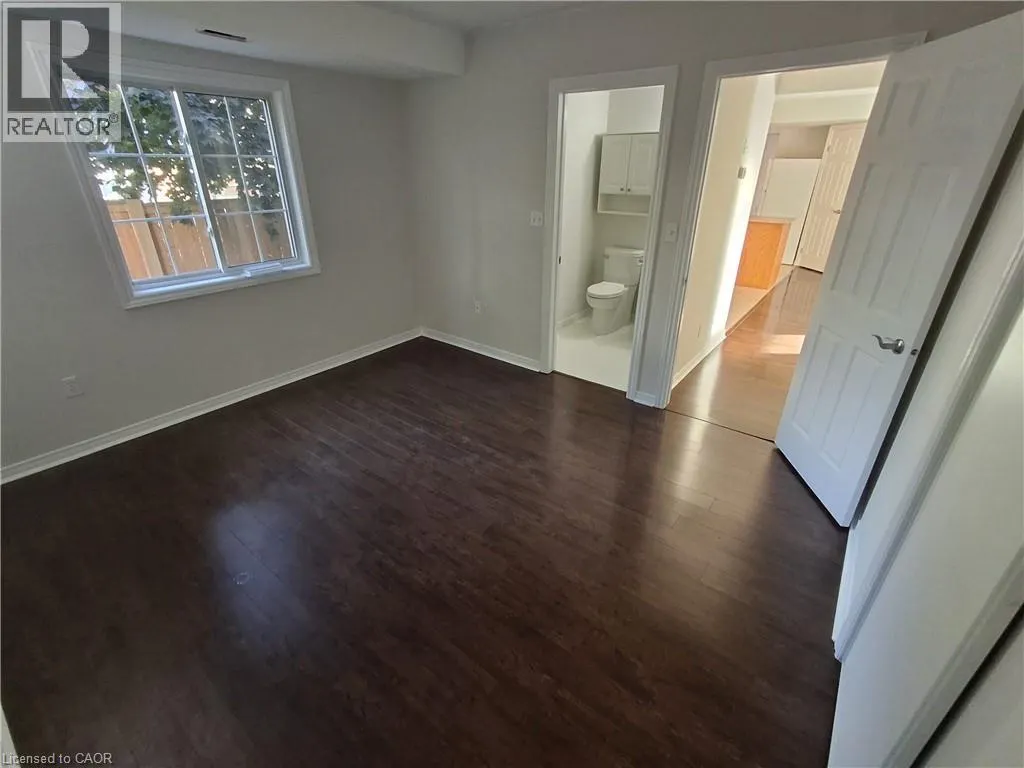 996 RYMAL Road E Unit# 15, #15