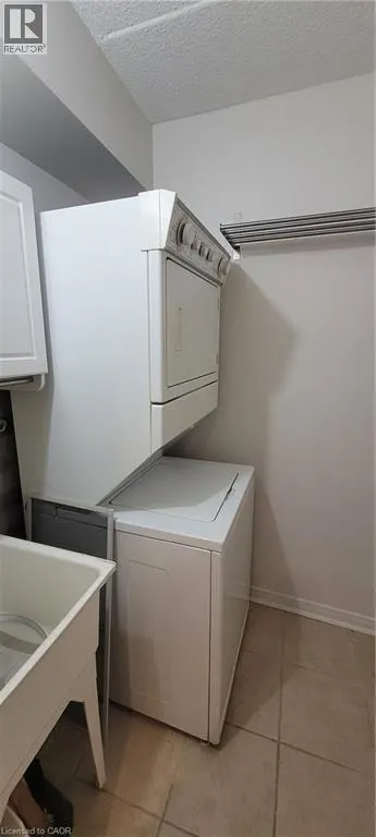 996 RYMAL Road E Unit# 15, #15