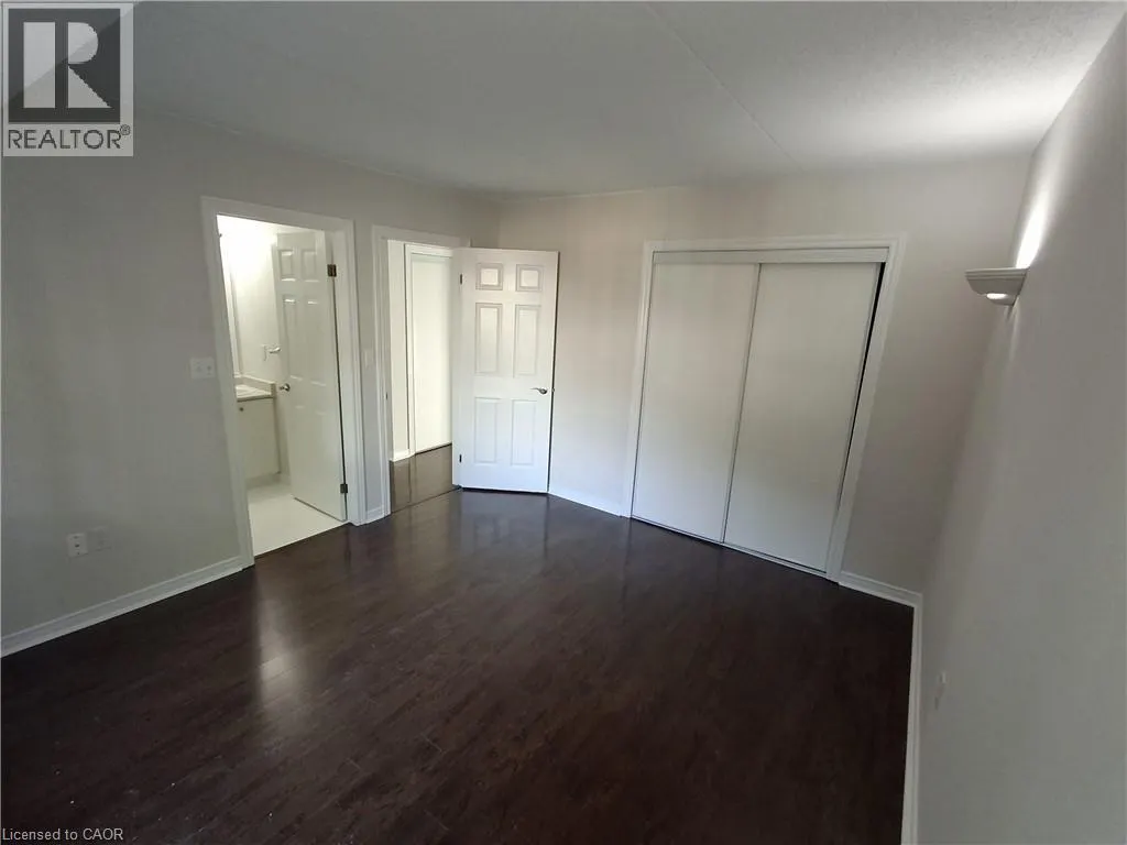 996 RYMAL Road E Unit# 15, #15