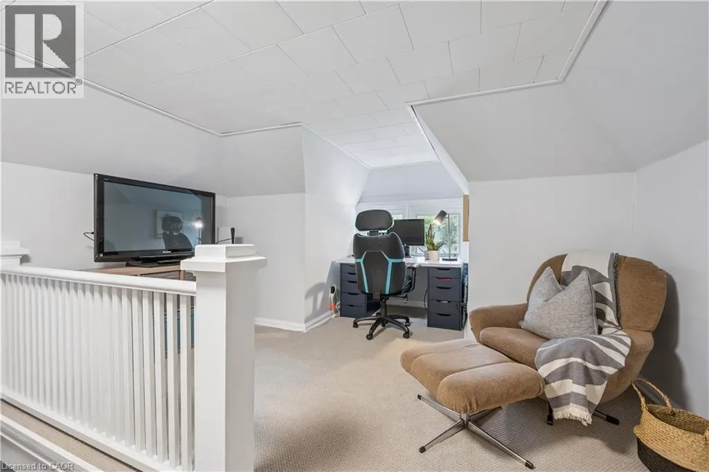 310 KITCHENER Road