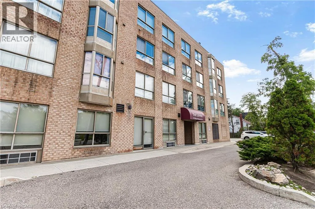 249 MAJOR MACKENZIE Drive E Unit# 106, #106