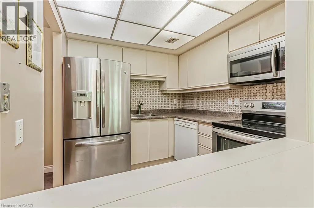 249 MAJOR MACKENZIE Drive E Unit# 106, #106