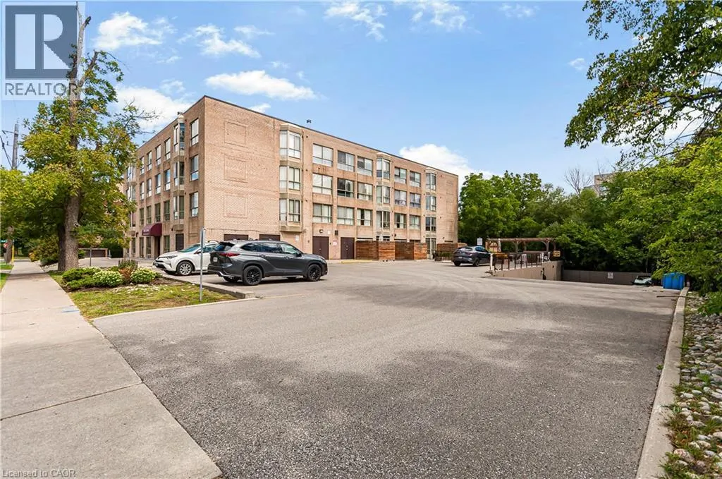 249 MAJOR MACKENZIE Drive E Unit# 106, #106