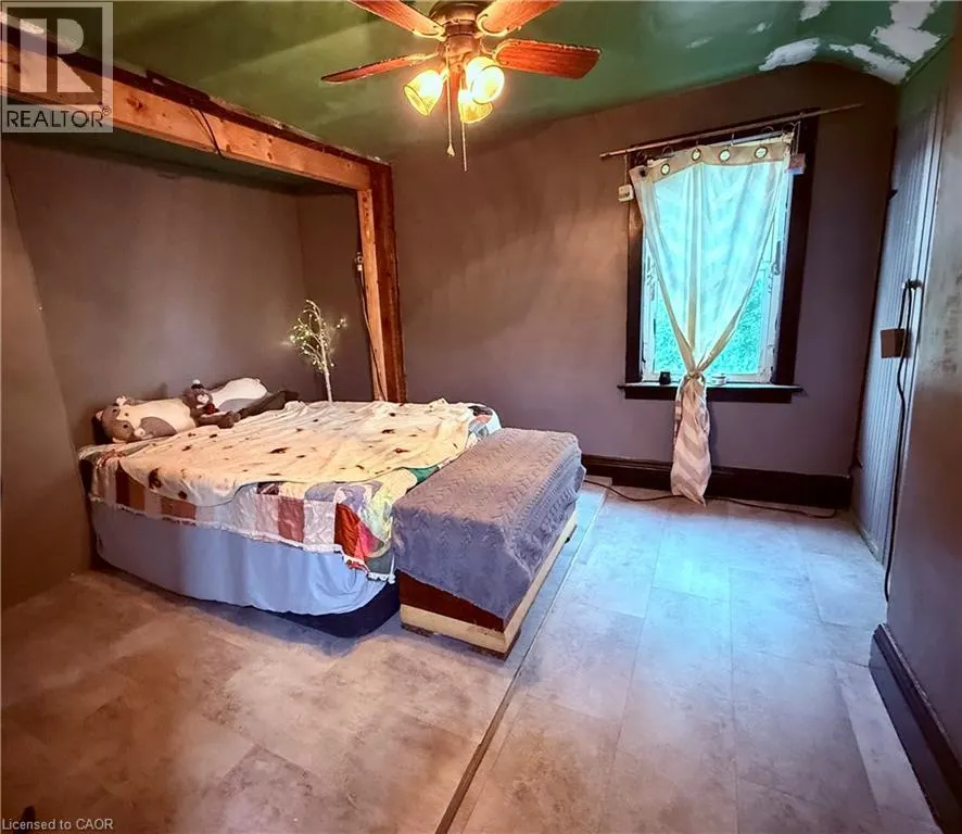 33 COZY Street