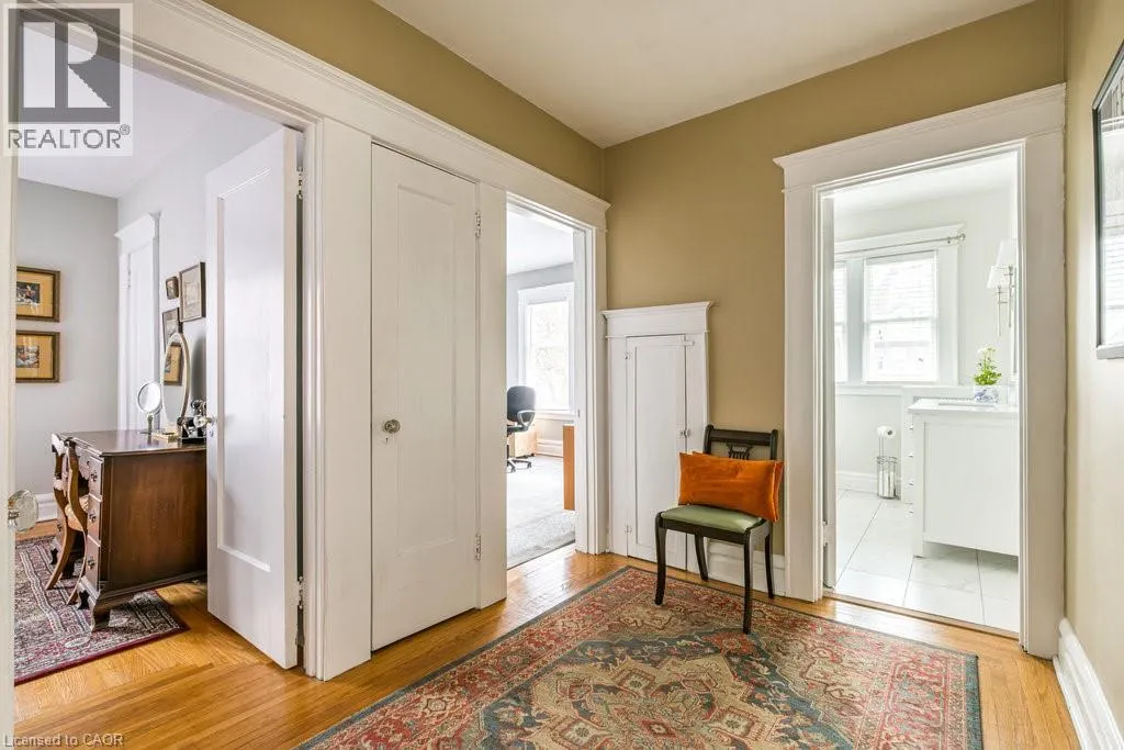125 DELAWARE Avenue