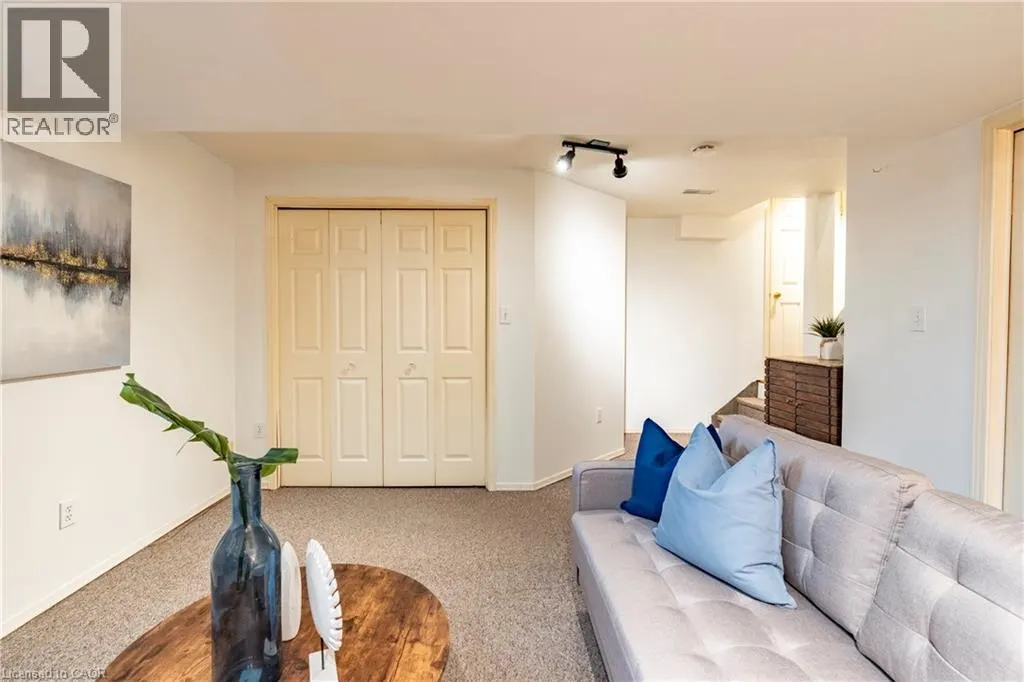 47 DAWN Crescent