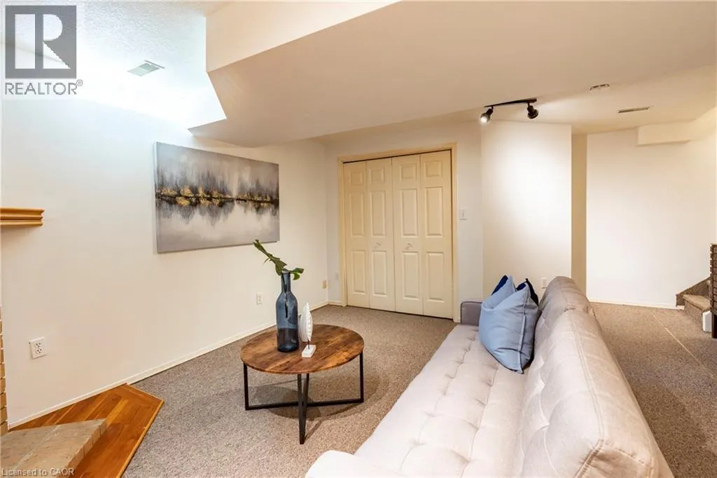 47 DAWN Crescent