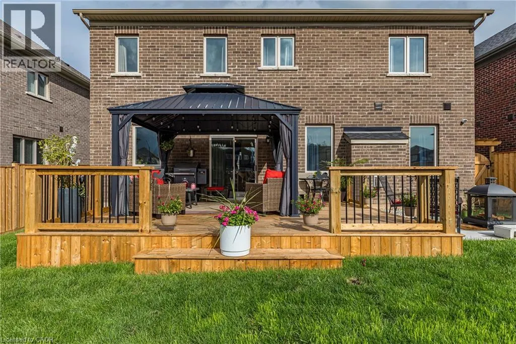 38 ORIOLE Crescent