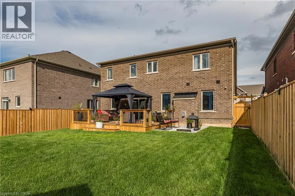 38 ORIOLE Crescent