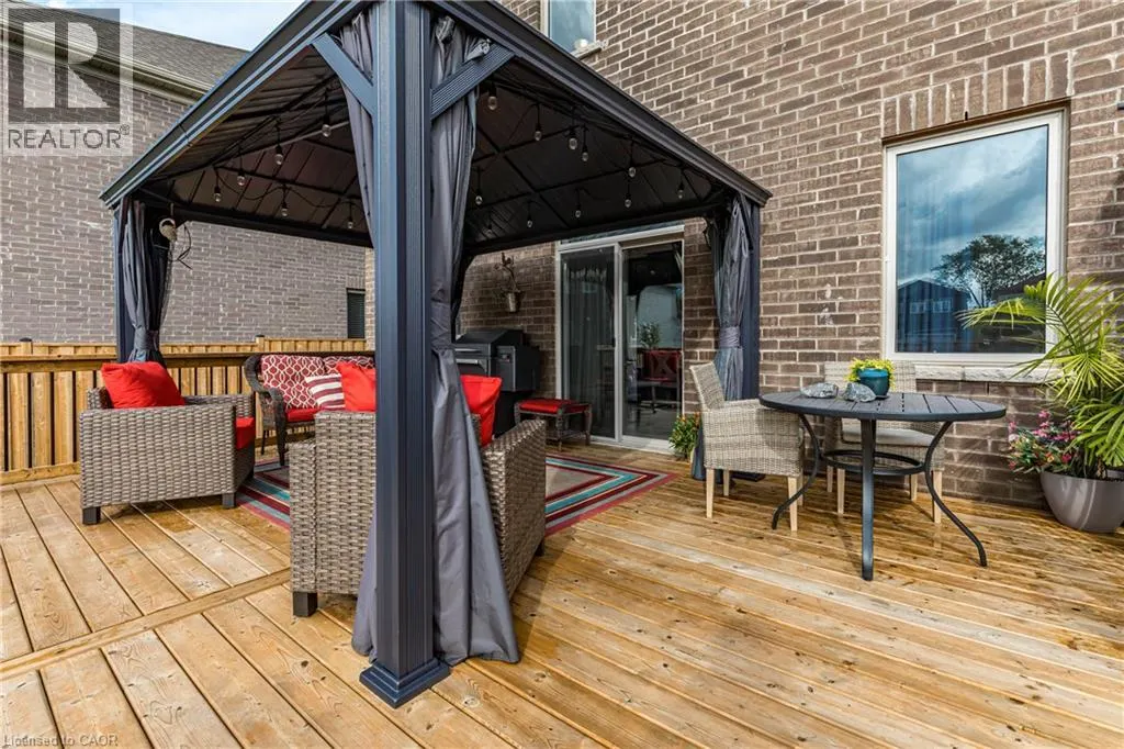 38 ORIOLE Crescent